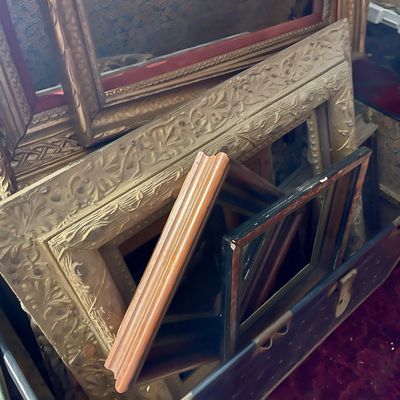 Sale Photo Thumbnail #299: Frames 