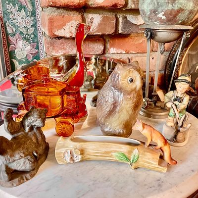 Sale Photo Thumbnail #130: Collectibles 