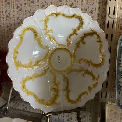 Sale Photo Thumbnail #247: Oyster plates 