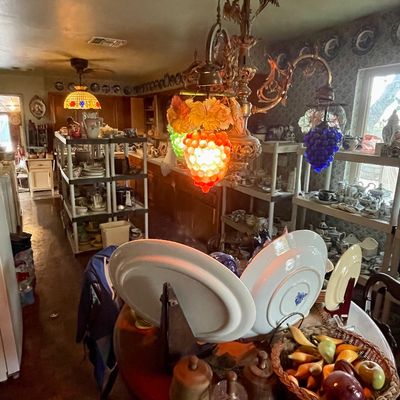 Sale Photo Thumbnail #564: Grape lamp