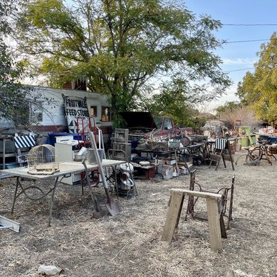 Sale Photo Thumbnail #524: Outdoor like a flea market 
