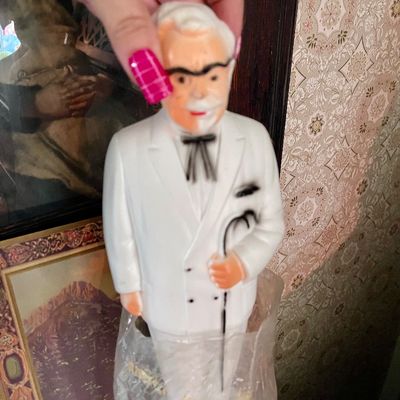 Sale Photo Thumbnail #206: Colonel sanders 