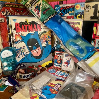 Sale Photo Thumbnail #374: Batman 