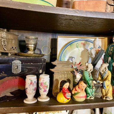 Sale Photo Thumbnail #409: Decor 