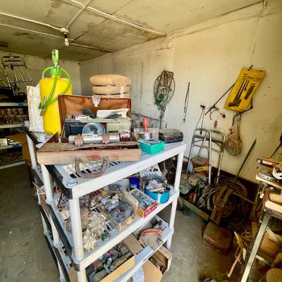 Sale Photo Thumbnail #424: Rooms 