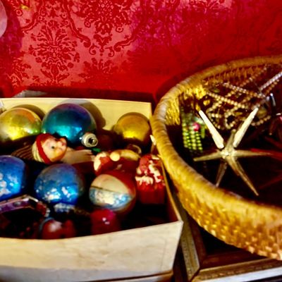 Sale Photo Thumbnail #285: Xmas 