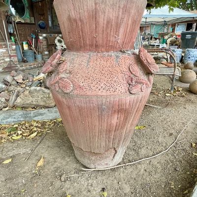 Sale Photo Thumbnail #574: Pottery