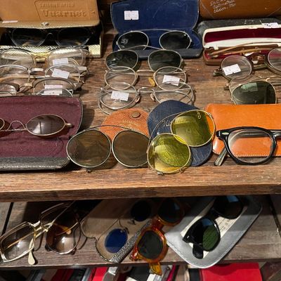 Sale Photo Thumbnail #687: Glasses galore 