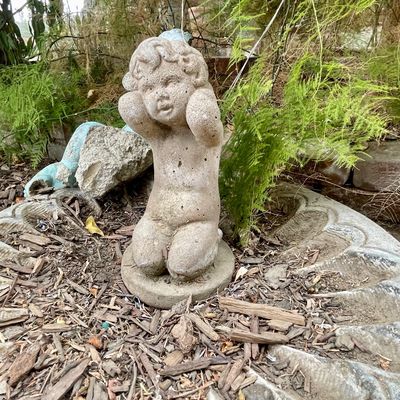 Sale Photo Thumbnail #571: Yard