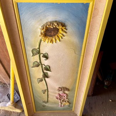 Sale Photo Thumbnail #330: Art 