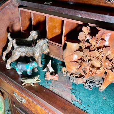 Sale Photo Thumbnail #145: Collectibles 
