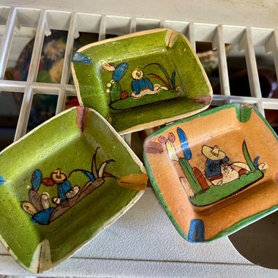 Mexican art  ashtrays