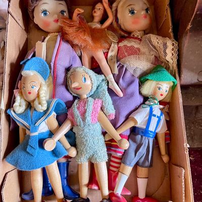 Sale Photo Thumbnail #554: German dolls