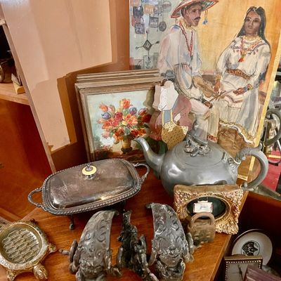 Sale Photo Thumbnail #415: Silver plate 