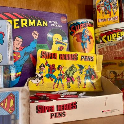 Sale Photo Thumbnail #370: Vintage toys 