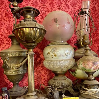 Sale Photo Thumbnail #287: Lamps 
