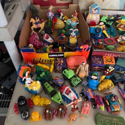 Sale Photo Thumbnail #466: Toys