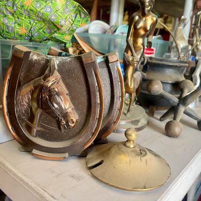 Sale Photo Thumbnail #378: Statues 