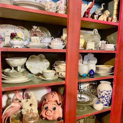 Sale Photo Thumbnail #413: Bookcases full 