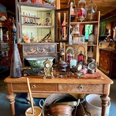 Pickle jar collection and amazing decor 