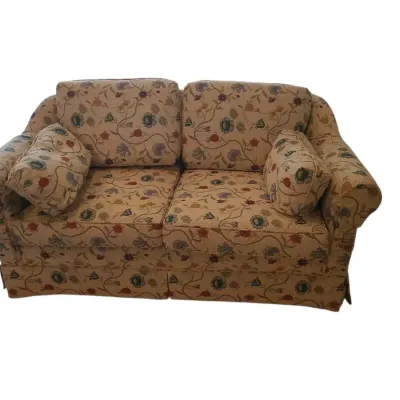 TJ253 Vintage Floral Loveseat