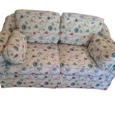 TJ254 Vintage Floral Loveseat 2