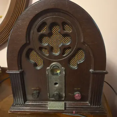 Thomas collector s edition reproduction radio am fm cassette
