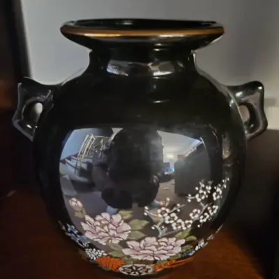 Vintage sophia ann brand floral vase with gold trim