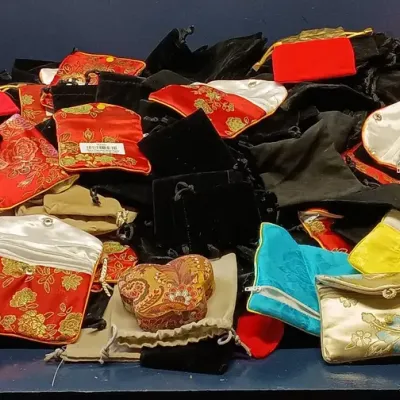 400+ Jewelry Bags 