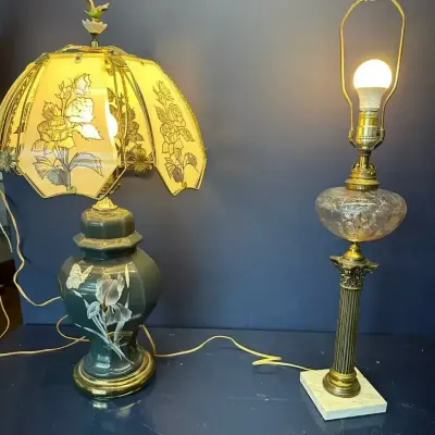 Let's Be Honest, That One Lamp Is Just Throwing Shade!
