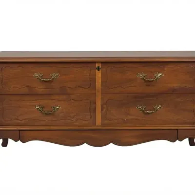 Lane Altavista Virginia Cedar Hope Chest / Blanket Box