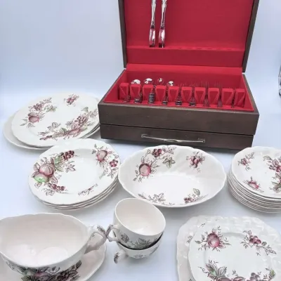 Johnson Brothers Harvest Time Oneida Silverware Lot