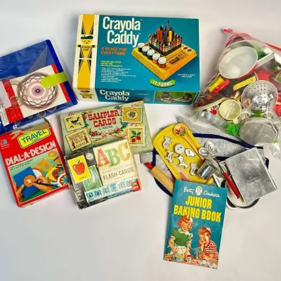 Crayola Caddy Spirograph Toy Art Craft Lot