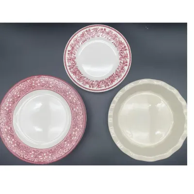 Williams Sonoma Mayfair Plates & Emile Henry Pie Dish