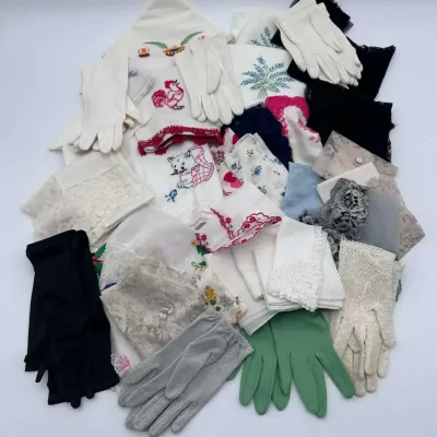 Gloves & Handkerchiefs Lot Lace Gloves Embroidered Linens Mixed Collection