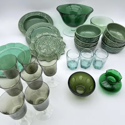 Bordallo Pinheiro World Market Green Dinnerware Set
