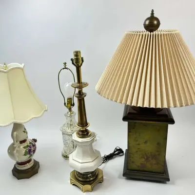 Ceramic Floral Table Lamp