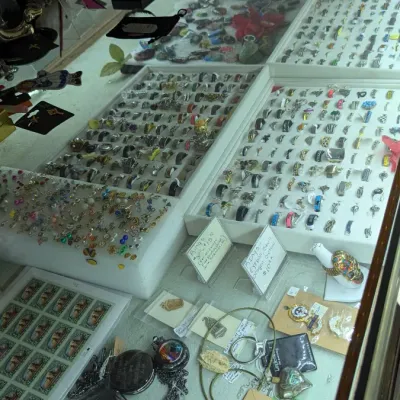 Sale Photo Thumbnail #188
