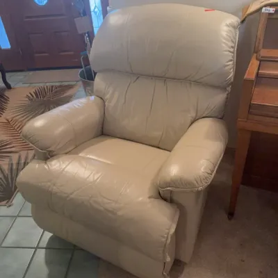 Sale Photo Thumbnail #319