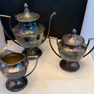 Vintage Wm. Rogers Triple Plate Silverplate Coffee Tea Service Set 3 Pc Coffee Pot Creamer Sugar Bow