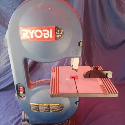 Ryobi 9” Benchtop Band Saw – Tabletop Woodworking Saw with Fence