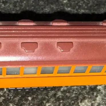HO Scale Electric Interurban Trolley Passenger Car – Orange & Maroon Overhead Wire Model Train