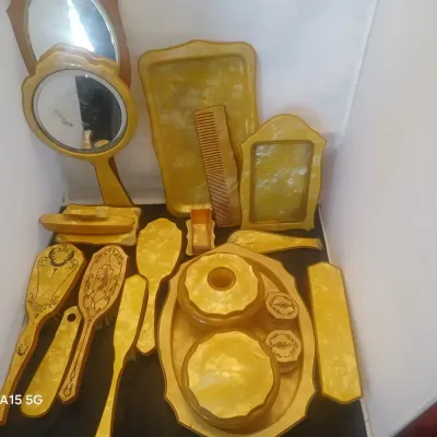 Bakelite vanity/dresser set