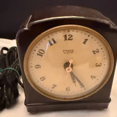 Vintage 1930s Hammond “Paris Alarm” Art Deco Electric Clock