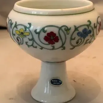 1982 Franklin Porcelain “Poppy” Limited Edition Miniature Pedestal Vase – Made in Japan