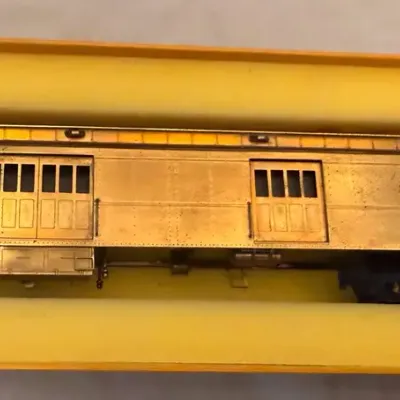 Nickel Plate Products HO Scale Brass Heavyweight Double-Door Baggage Car – Boxed