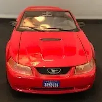 1:18 Scale Red Ford Mustang GT Convertible Die-Cast Model Car