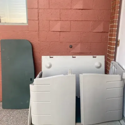 Rubbermaid Storage 2