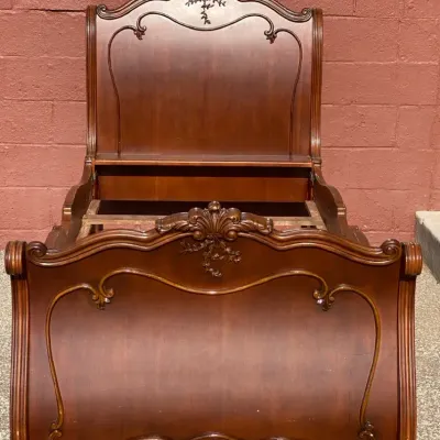 Twin Bed 