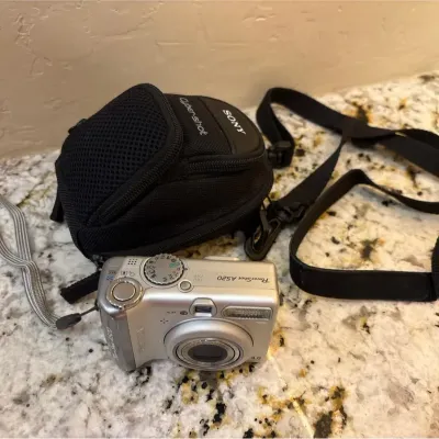 Canon PowerShot A520 Compact Digital Camera - Silver, Black Sony Soft Pouch Case